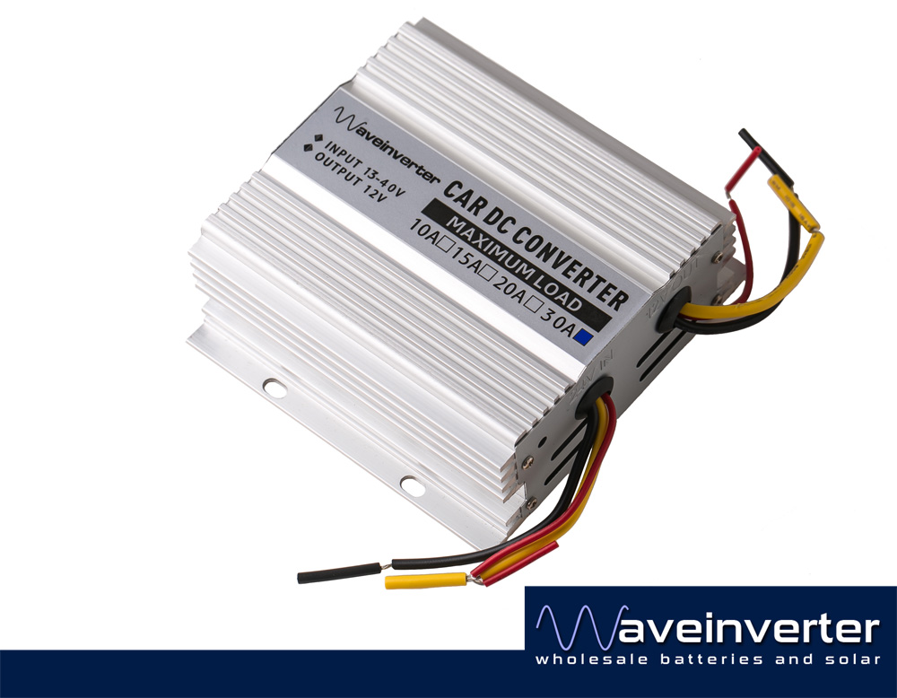 Waveinverter 24V to 12V DC 30A step-down converter, finned aluminium case with mounting holes and colour-coded leads