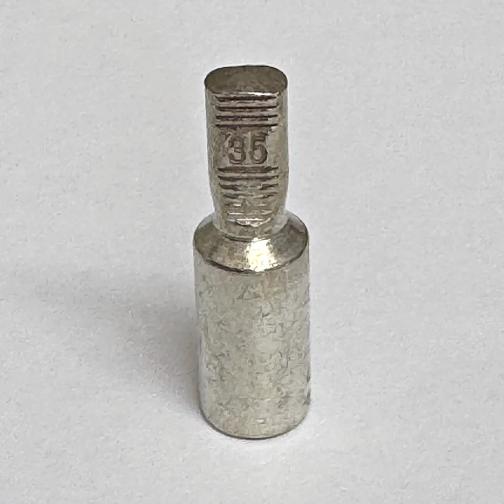 Tin plated copper ferrule connector for 35 mm2 cable, with a solid ridged flat pin stamped 35